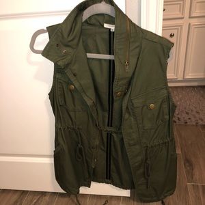 Army green sleeveless vest